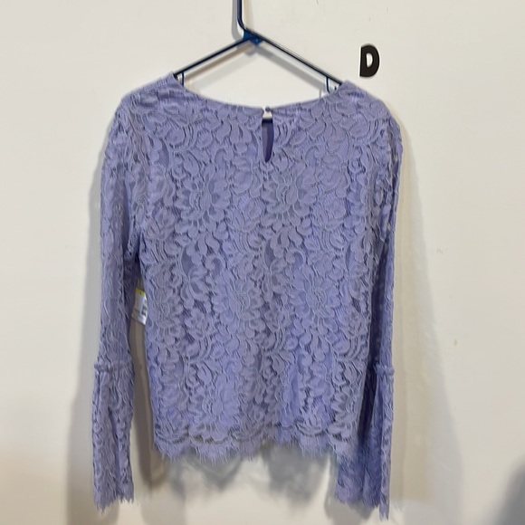 Top - Picture 2 of 4